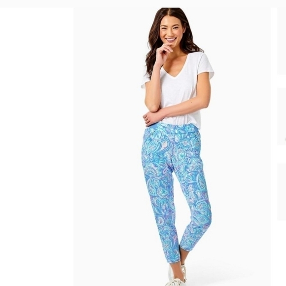 NWT Lilly Pulitzer UPF 50 Luxletic 28" Run Around Pants Zanzibar Blue Fish Kiss - Picture 2 of 5